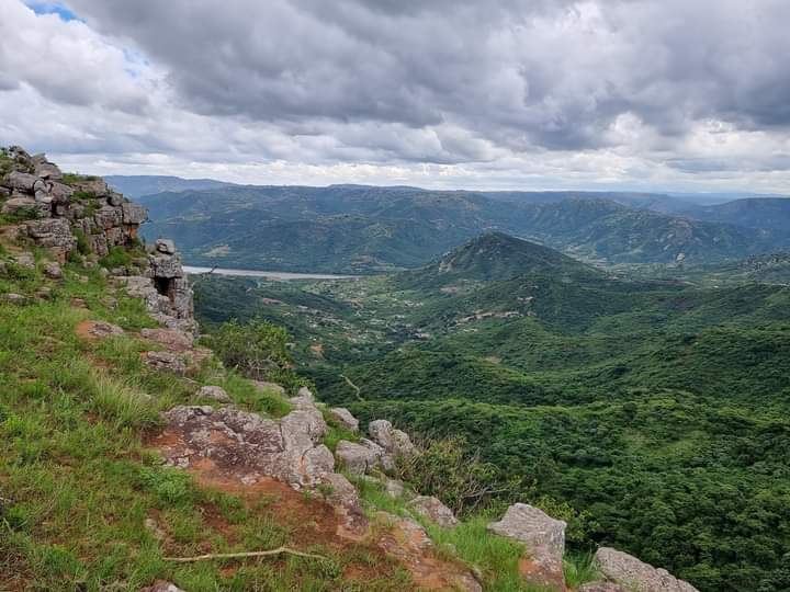 View-on-the-Amatata-Adventures-hike-around-Maphepetheni-2