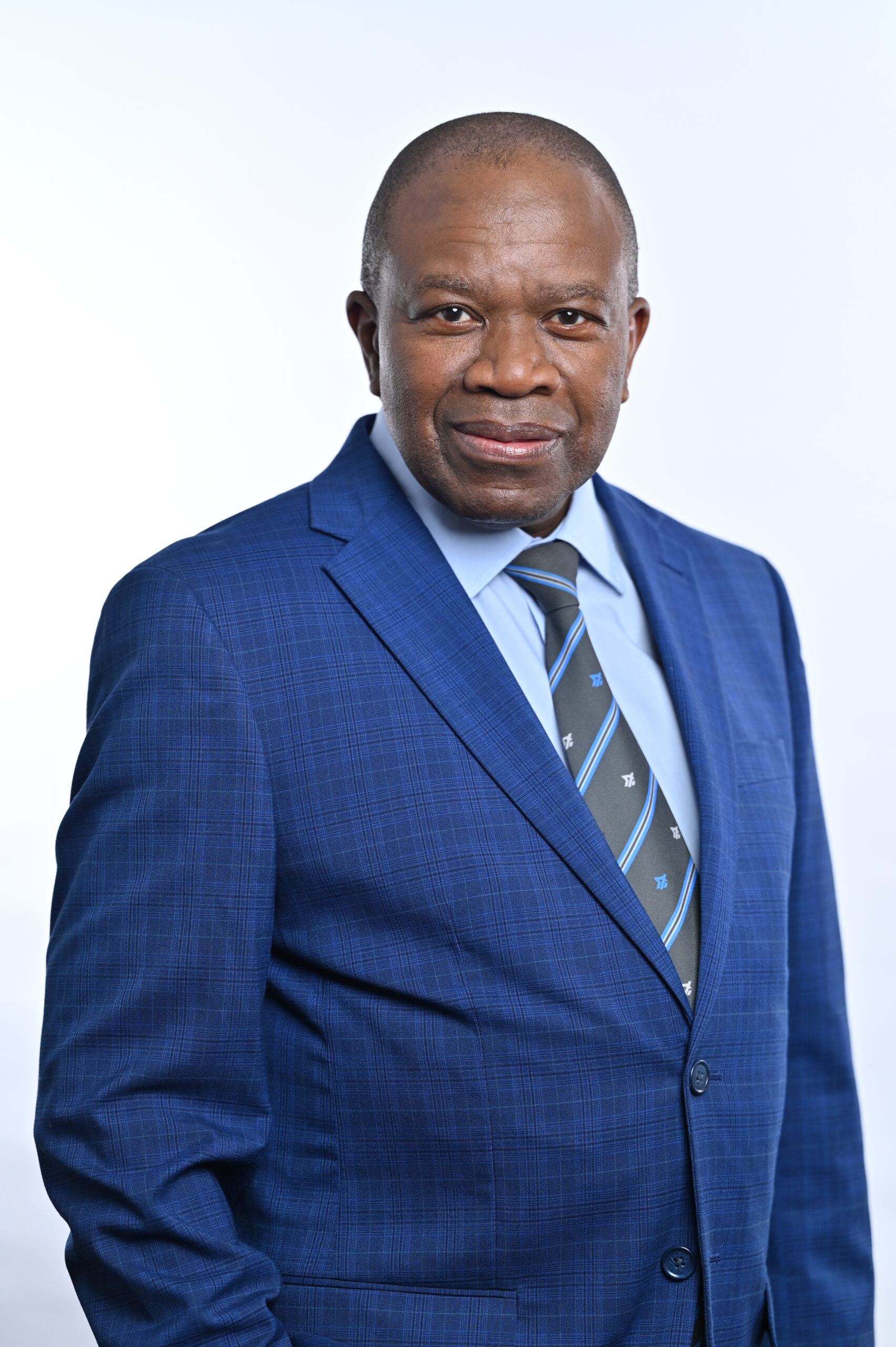 Dr Titus Mathe (11)